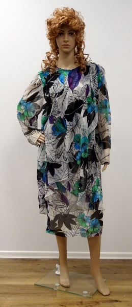 Kleid schwarz-weiß mit Blumen