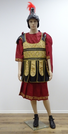 Legionär: Untergewand mit Rock-bordeauxrot, schwarz-goldener Harnisch mit Rockteil, bordeauxroter Um
